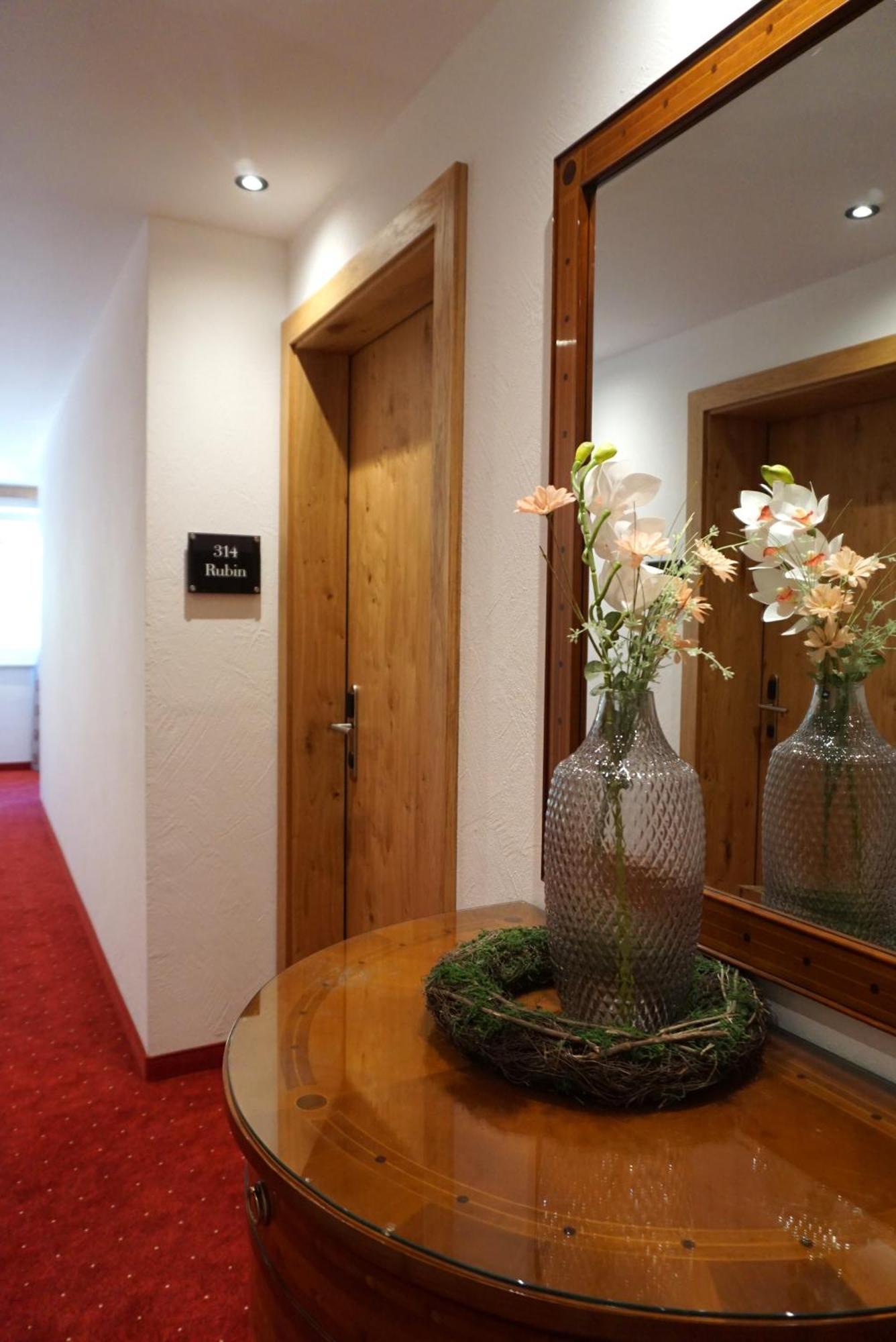 Hotel Alpenkoenigin - Sommer Silvretta Premium Card Inklusive Зее Экстерьер фото